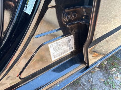 Used 2025 Nissan Sentra SV FWD image 25