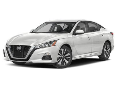 Used 2022 Nissan Altima 2.5 SV w/ SV Premium Package