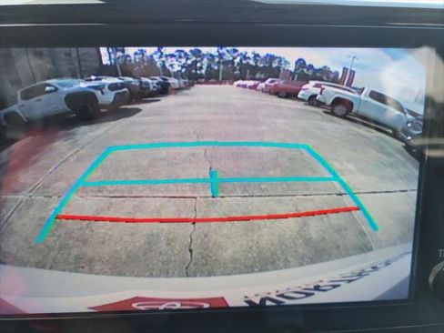 Certified 2023 Toyota Sienna XLE FWD image 20