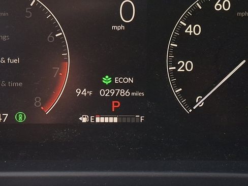 Certified 2024 Honda HR-V EX-L image 2