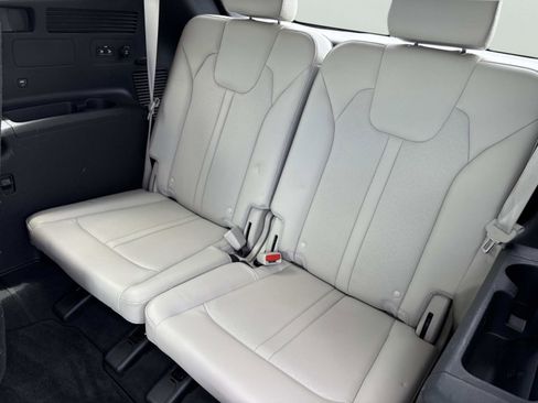 Used 2023 Kia Sorento SX AWD/4WD image 16