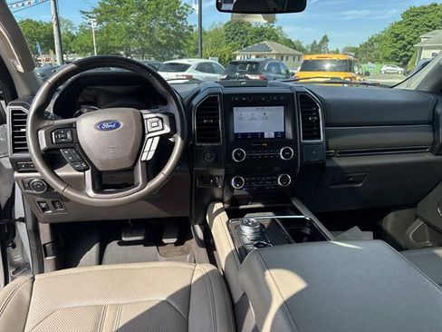 Used 2021 Ford Expedition Limited AWD/4WD image 10