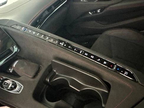 Used 2023 Chevrolet Corvette Z06 w/ Z07 Performance Package RWD image 12