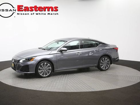 Used 2024 Nissan Altima 2.5 SL AWD/4WD image 57