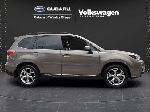 Used 2018 Subaru Forester 2.5i Touring w/ Popular Package #2 AWD/4WD image 8