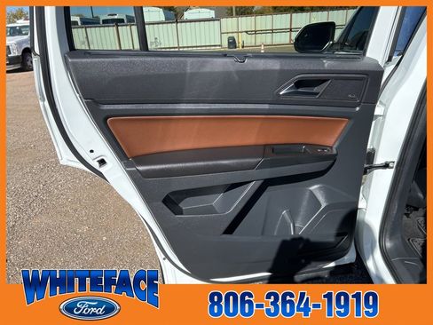 Used 2021 Volkswagen Atlas SEL Premium image 34