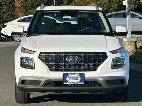 New 2026 Hyundai Venue SEL FWD image 9