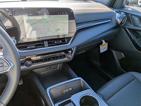 New 2026 Chevrolet Equinox LT w/ Convenience Package II image 21