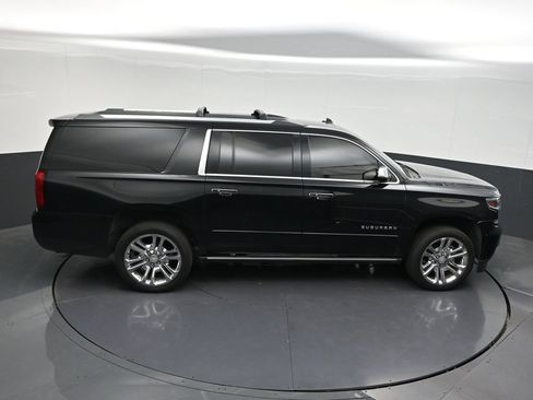 Used 2020 Chevrolet Suburban Premier w/ Premier Plus Edition RWD image 21