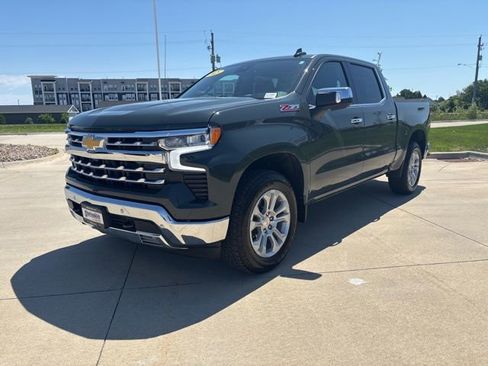 Used 2025 Chevrolet Silverado 1500 LTZ w/ LTZ Premium Package AWD/4WD image 2