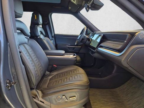 Used 2025 Rivian R1T Adventure Dual AWD/4WD image 22