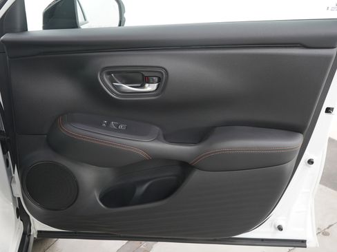 Used 2024 Honda HR-V Sport image 11