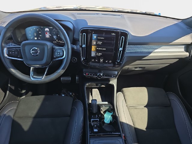 Used 2022 Volvo XC40 T5 R-Design w/ Advanced Package AWD/4WD image 10