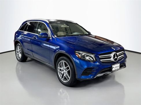 Used 2017 Mercedes-Benz GLC 300 image 3