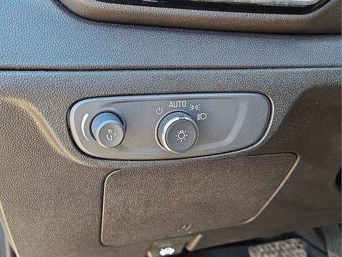 Used 2023 Chevrolet Bolt EUV LT w/ Driver Confidence Package image 25