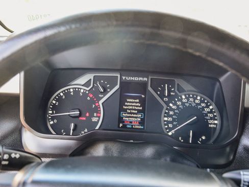 Used 2022 Toyota Tundra SR5 w/ SR5 Premium Package image 29