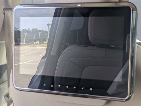 Used 2021 Lincoln Aviator Reserve w/ Equipment Group 202A AWD/4WD image 15