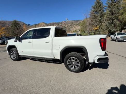 Used 2024 GMC Sierra 1500 AT4 w/ Technology Package image 6