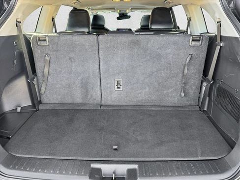 Used 2023 Toyota Highlander XLE image 8