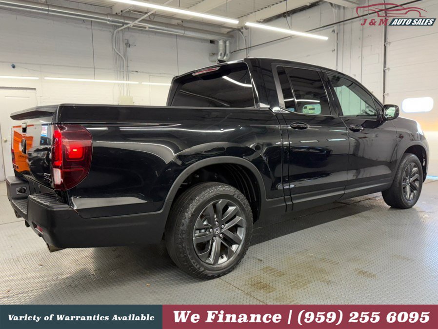 Used 2023 Honda Ridgeline Sport image 7