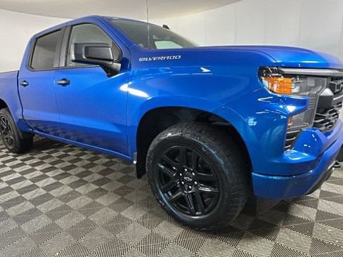 Used 2024 Chevrolet Silverado 1500 Custom AWD/4WD image 2