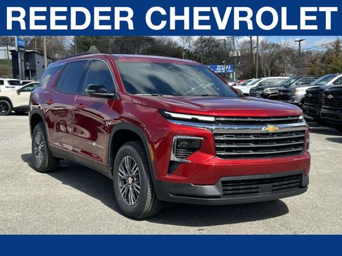 New 2026 Chevrolet Traverse LT w/ Driver Confidence Package image 1