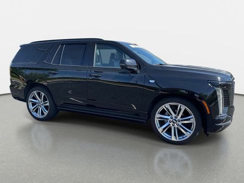 Used 2025 Cadillac Escalade Sport Platinum w/ LPO, Floor Liner Package AWD/4WD image 8
