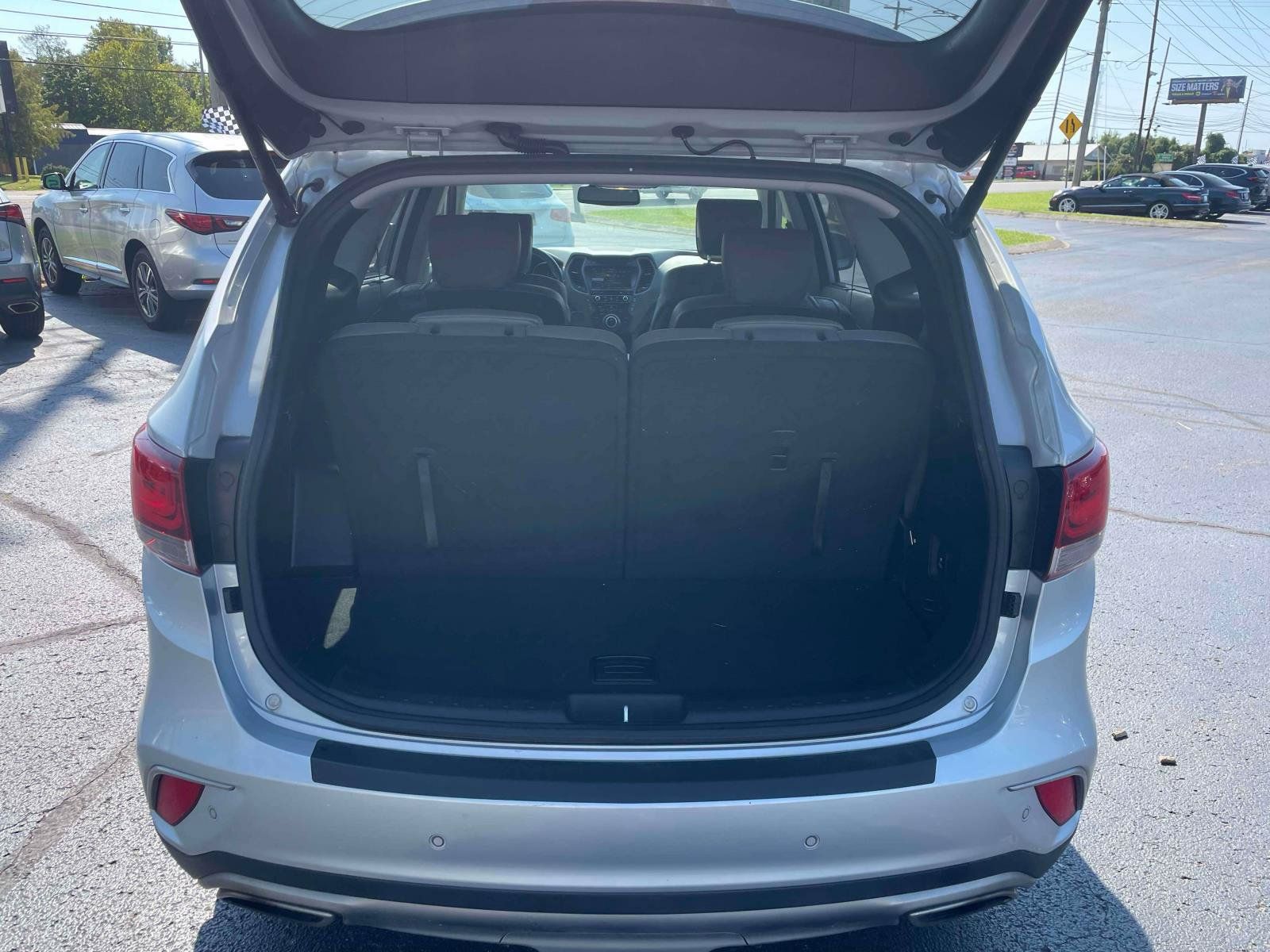 Used 2018 Hyundai Santa Fe Limited FWD image 7