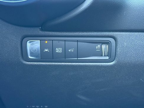 Used 2024 Chevrolet Equinox EV LT FWD image 37