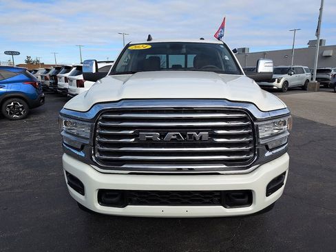 Used 2024 RAM 2500 Limited image 3