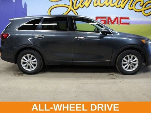 Used 2020 Kia Sorento AWD V6 image 1