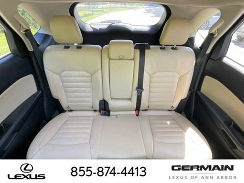 Used 2017 Ford Edge SEL w/ Equipment Group 201A AWD/4WD image 17