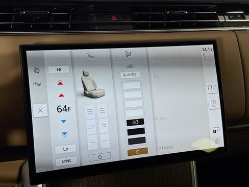 New 2026 Land Rover Range Rover SE image 18