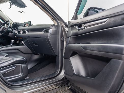 Used 2018 MAZDA CX-5 Touring image 12