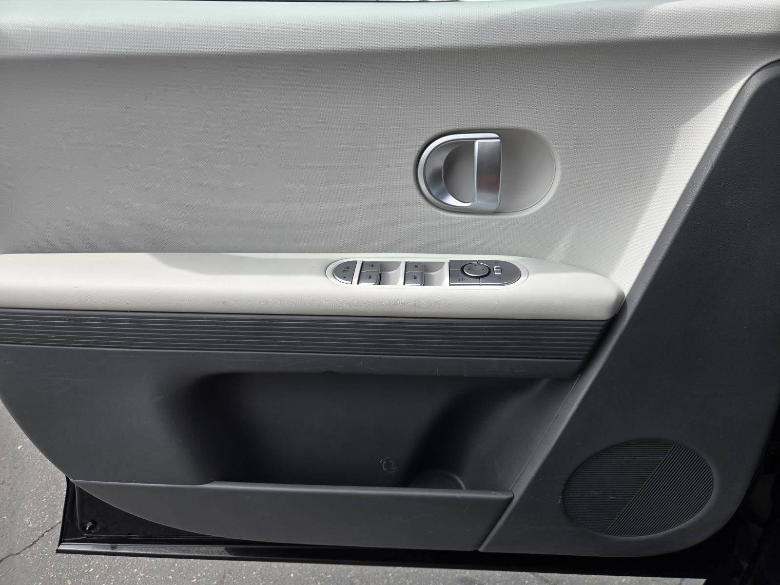 Used 2024 Hyundai Ioniq 5 SEL RWD image 21