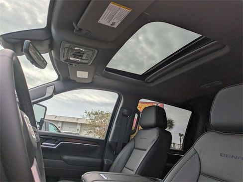 New 2026 GMC Sierra 3500 Denali w/ Denali Reserve Package image 20