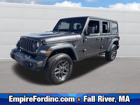 Used 2025 Jeep Wrangler Unlimited Sport AWD/4WD image 1
