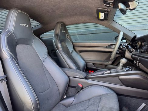 Certified 2022 Porsche 911 GT3 RWD image 20