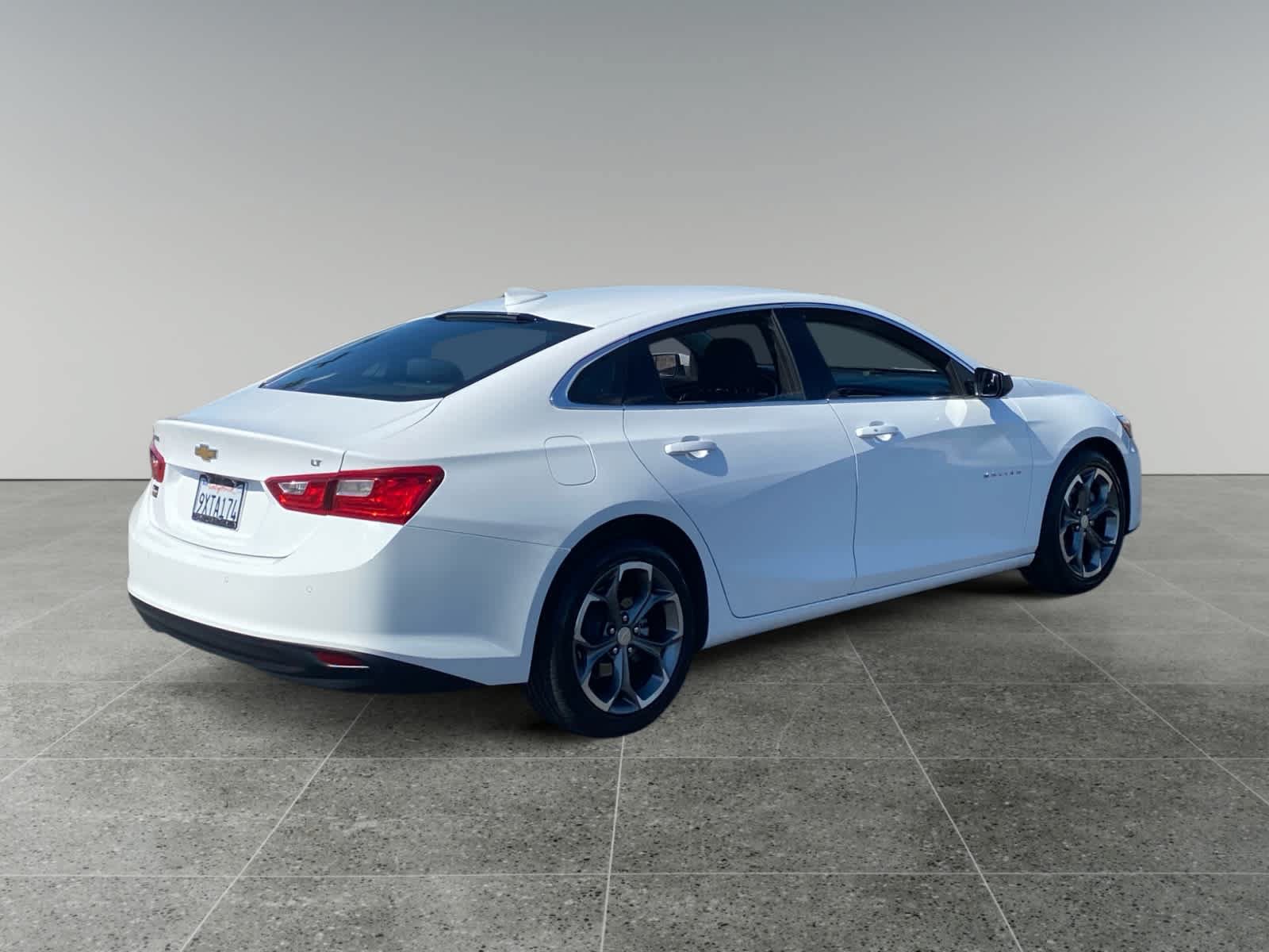 Used 2024 Chevrolet Malibu LT FWD image 5