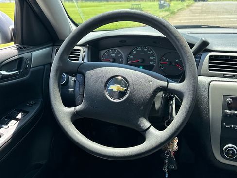 Used 2011 Chevrolet Impala Police image 17