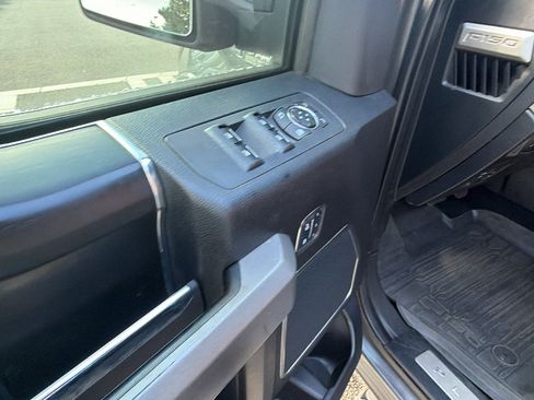 Used 2018 Ford F150 Platinum w/ Equipment Group 701A Luxury AWD/4WD image 15