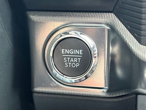 Used 2025 Ford F150 Raptor AWD/4WD image 38