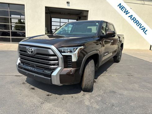 Used 2024 Toyota Tundra Limited AWD/4WD image 3