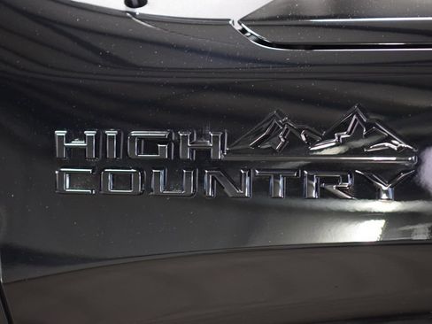Used 2024 Chevrolet Silverado 1500 High Country w/ Technology Package AWD/4WD image 18