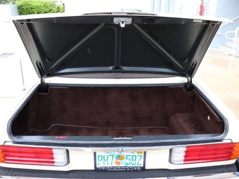 Used 1987 Mercedes-Benz 560 SL image 25