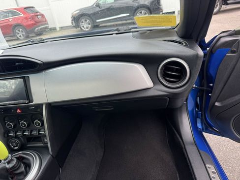 Used 2013 Subaru BRZ Limited w/ Popular Pkg 1A RWD image 18