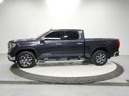 Used 2023 GMC Sierra 1500 SLT w/ SLT Premium Package AWD/4WD image 4