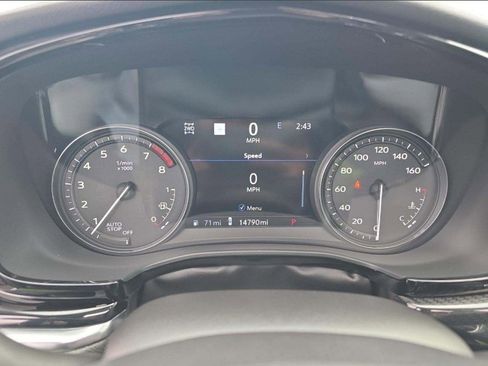 Used 2023 Cadillac XT6 Sport w/ Technology Package image 7