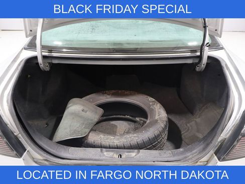 Used 2003 Pontiac Bonneville SE w/ Leather Appointment Package image 16