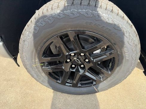 New 2026 Chevrolet Silverado 1500 Custom w/ Turbomax Blackout Package AWD/4WD image 10